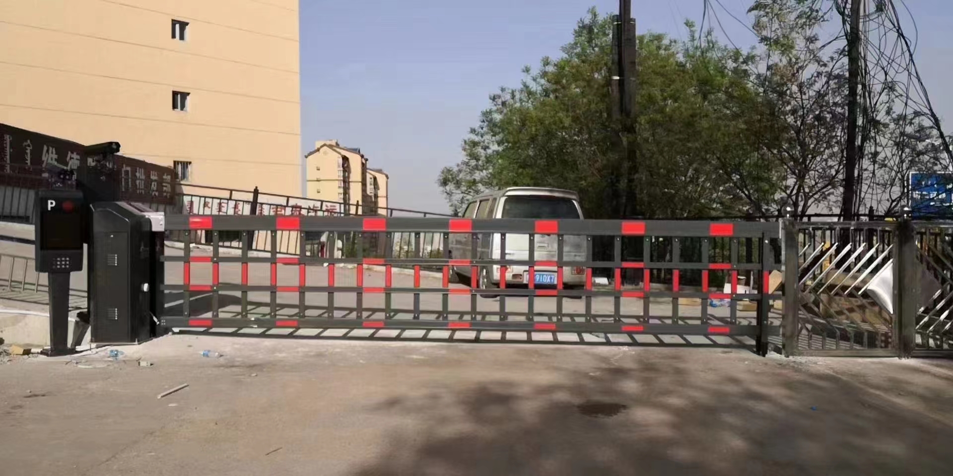 石家庄道闸/石家庄小区道闸/石家庄车牌识别道闸/石家庄停车场道闸/石家庄车库道闸河北智控科技道闸安装公司