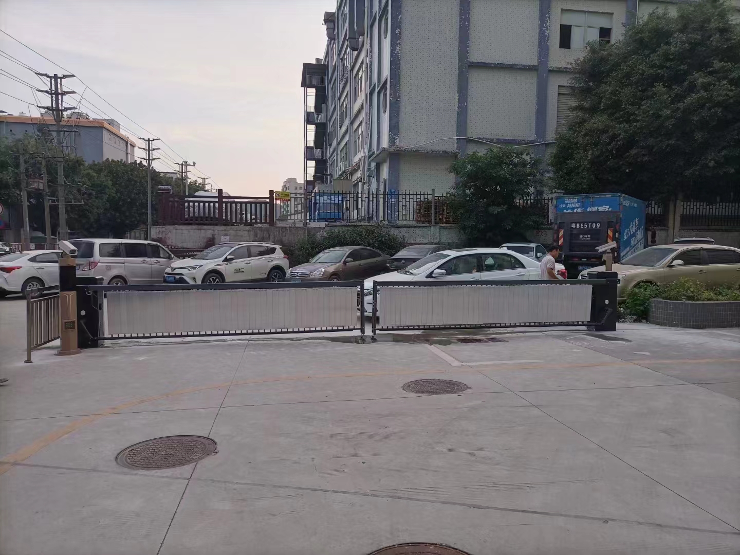 石家庄停车场道闸|石家庄小区起落杆【石家庄道闸 石家庄道闸】